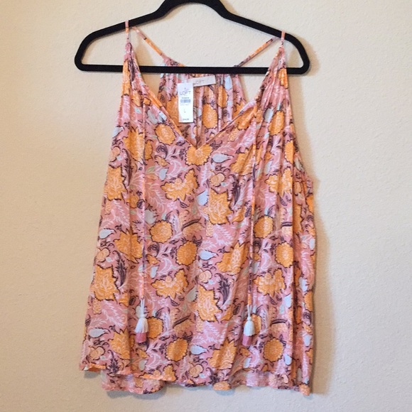 LOFT Tops - NWT LOFT Floral Top with Tassel Detail